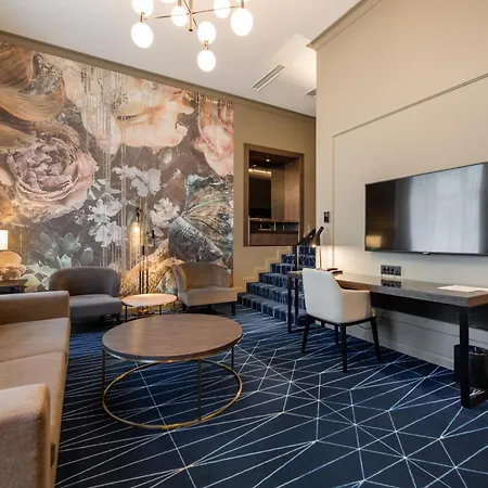 Movenpick Hotel 4*