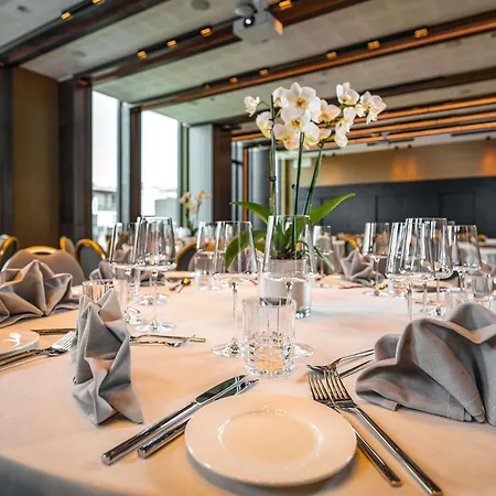 Отель Movenpick Таллин