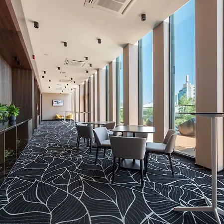 Movenpick Отель