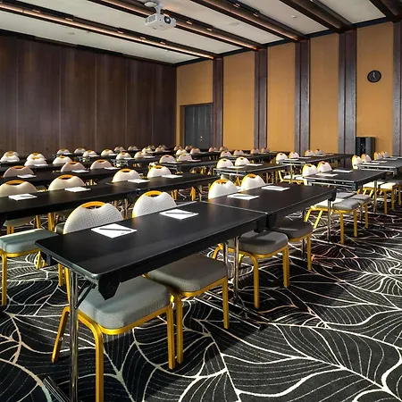 Movenpick Отель