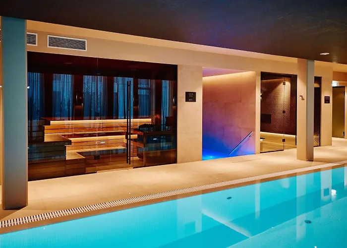 Movenpick Szálloda 5*