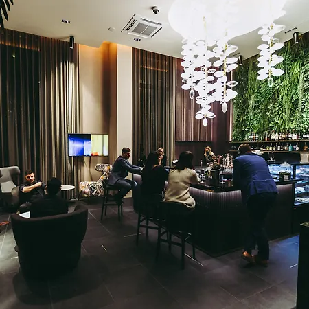 Hotell Movenpick 5*