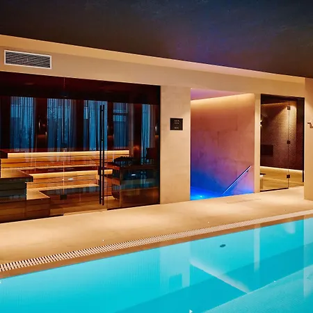 Movenpick Hotell 5*